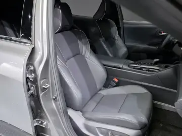2023 Toyota Crown с пробегом 48 522 км