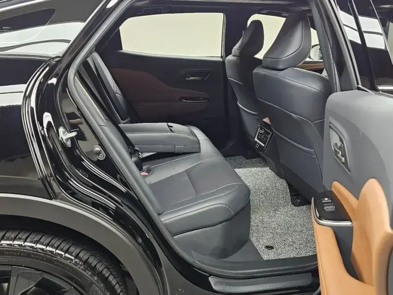 2025 Toyota Crown с пробегом 4 262 км