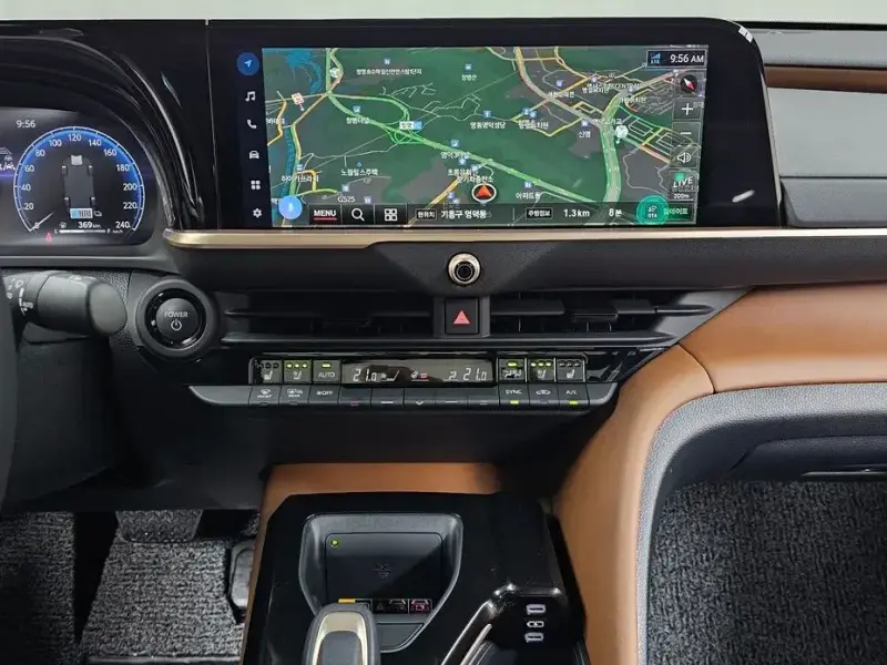2025 Toyota Crown с пробегом 4 262 км