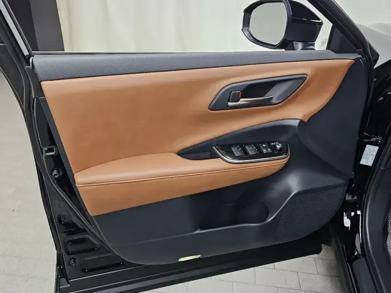 2025 Toyota Crown с пробегом 4 262 км