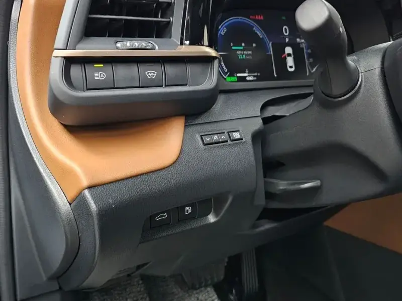 2025 Toyota Crown с пробегом 4 262 км