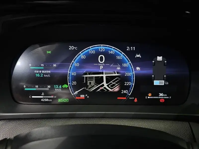 2025 Toyota Crown с пробегом 4 258 км