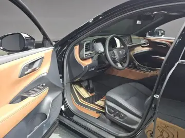 2025 Toyota Crown с пробегом 4 258 км