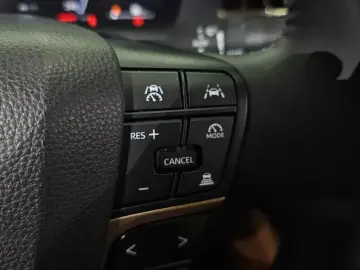 2025 Toyota Crown с пробегом 4 258 км