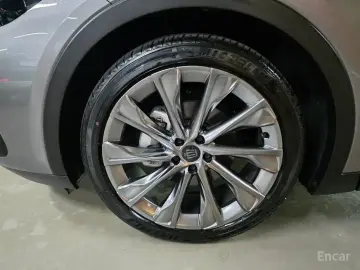 2024 Toyota Crown с пробегом 4 985 км