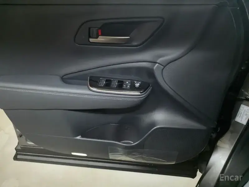 2024 Toyota Crown с пробегом 4 985 км