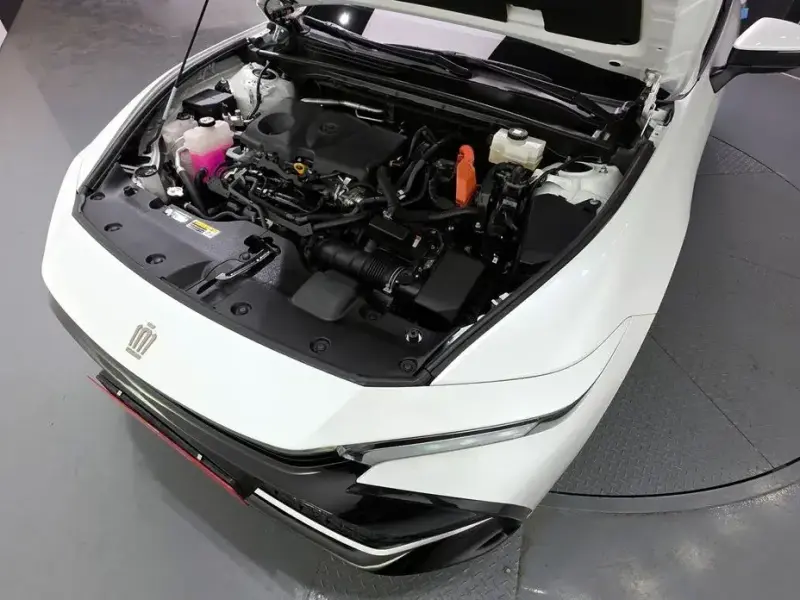 2023 Toyota Crown с пробегом 18 693 км