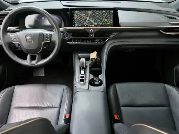 2023 Toyota Crown с пробегом 18 693 км