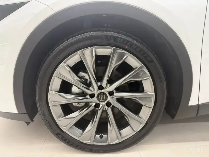 2024 Toyota Crown с пробегом 366 км