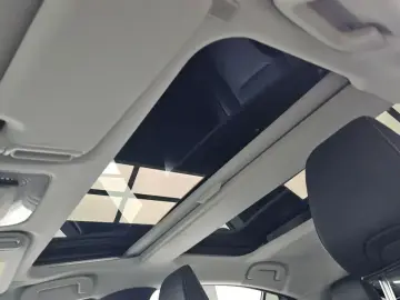 2024 Toyota Prius с пробегом 9 788 км