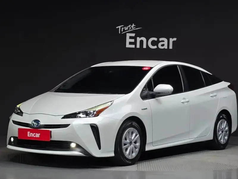 2022 Toyota Prius с пробегом 53 249 км