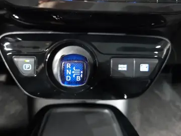 2022 Toyota Prius с пробегом 53 249 км
