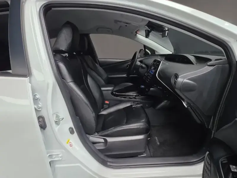 2022 Toyota Prius с пробегом 53 249 км