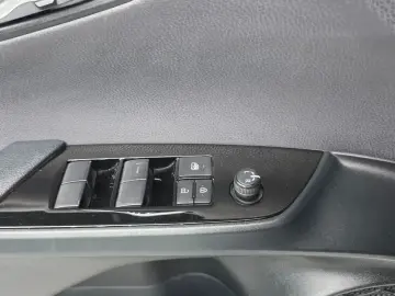 2022 Toyota Prius с пробегом 53 249 км