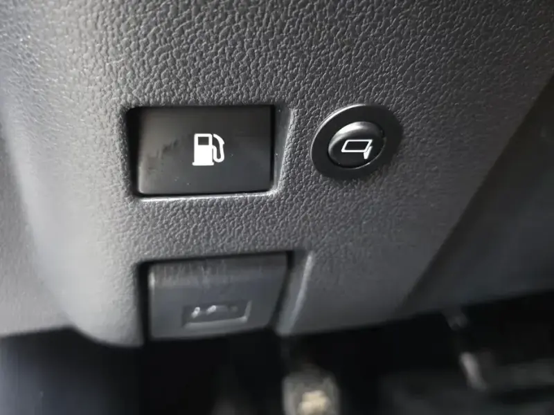 2022 Toyota Prius с пробегом 53 249 км