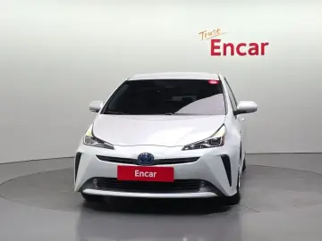 2022 Toyota Prius с пробегом 23 867 км