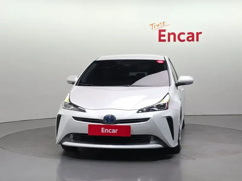 2022 Toyota Prius с пробегом 23 867 км