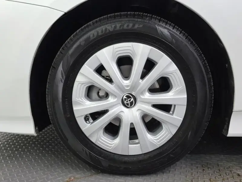 2022 Toyota Prius с пробегом 23 867 км
