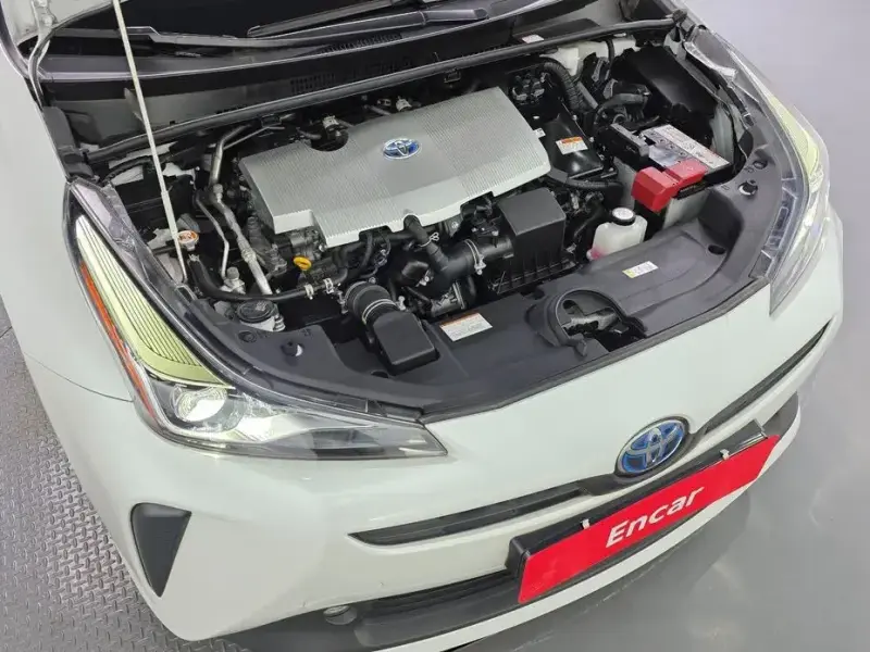 2022 Toyota Prius с пробегом 23 867 км