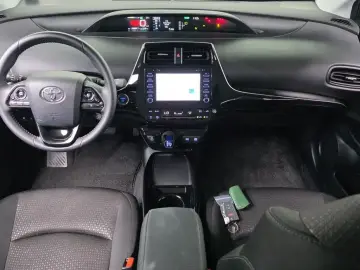 2022 Toyota Prius с пробегом 23 867 км