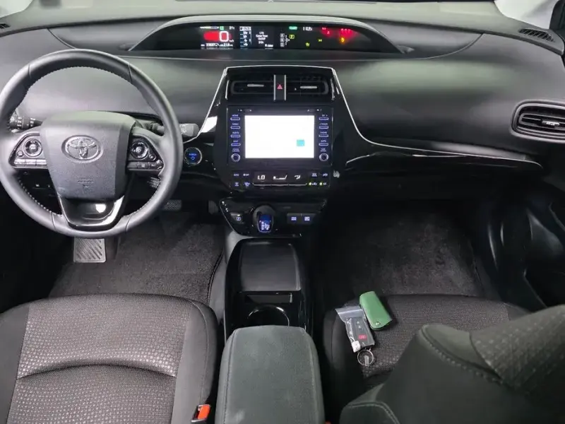 2022 Toyota Prius с пробегом 23 867 км