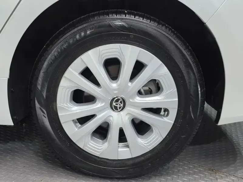 2022 Toyota Prius с пробегом 53 249 км