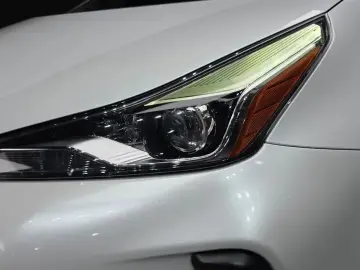 2022 Toyota Prius с пробегом 53 249 км