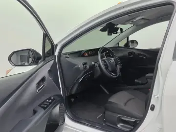 2022 Toyota Prius с пробегом 23 867 км