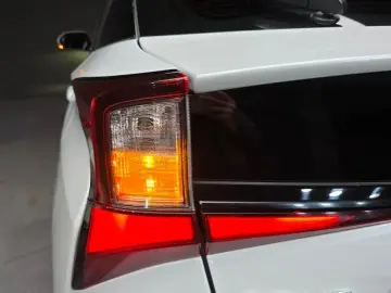 2022 Toyota Prius с пробегом 53 249 км