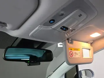 2022 Toyota Prius с пробегом 53 249 км