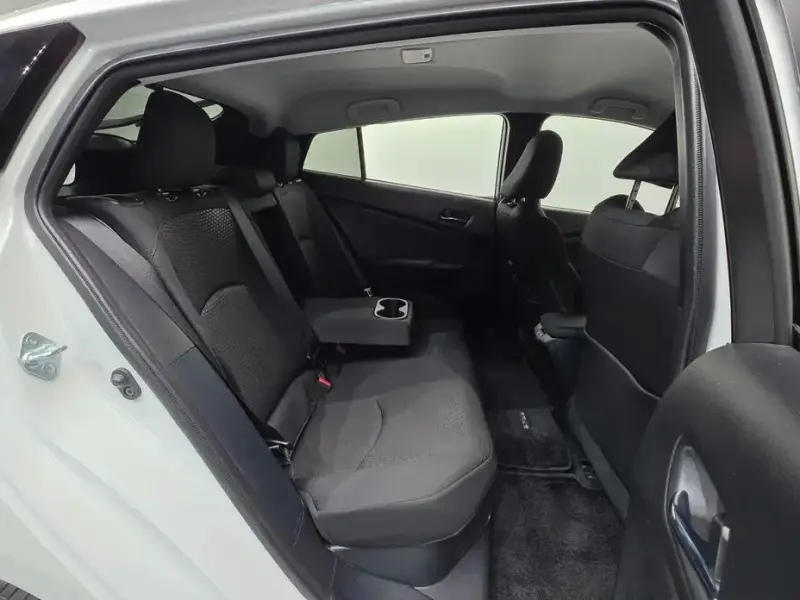2022 Toyota Prius с пробегом 23 867 км