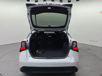 2022 Toyota Prius с пробегом 23 867 км