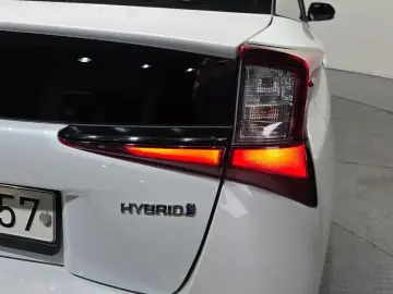 2022 Toyota Prius с пробегом 23 867 км