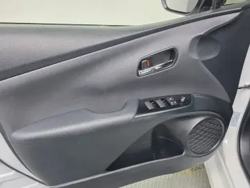 2022 Toyota Prius с пробегом 23 867 км