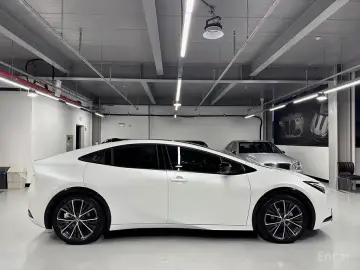 2024 Toyota Prius с пробегом 14 819 км