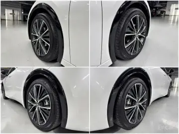2024 Toyota Prius с пробегом 14 819 км