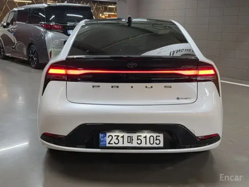 2023 Toyota Prius с пробегом 28 347 км
