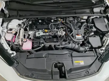 2023 Toyota Prius с пробегом 28 347 км