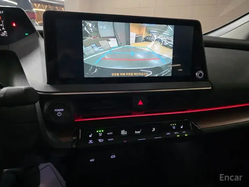 2023 Toyota Prius с пробегом 28 347 км