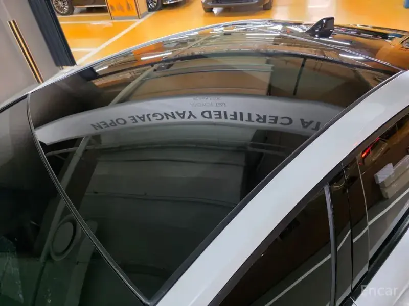 2023 Toyota Prius с пробегом 28 347 км