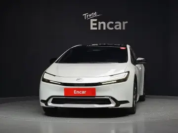 2024 Toyota Prius с пробегом 17 370 км