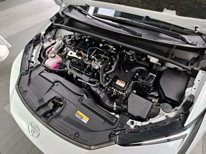 2024 Toyota Prius с пробегом 17 370 км