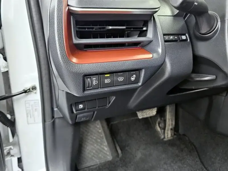 2024 Toyota Prius с пробегом 17 370 км