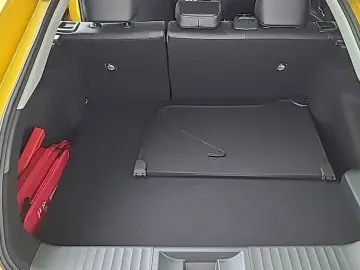 2024 Toyota Prius с пробегом 2 108 км