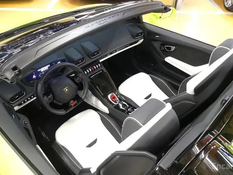 2022 Lamborghini Huracán с пробегом 11 000 км
