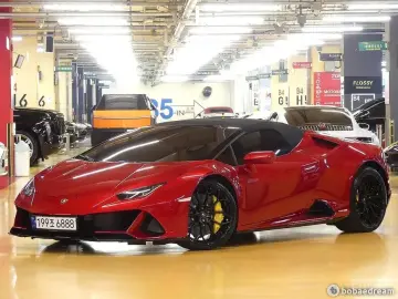 2023 Lamborghini Huracán с пробегом 9 400 км