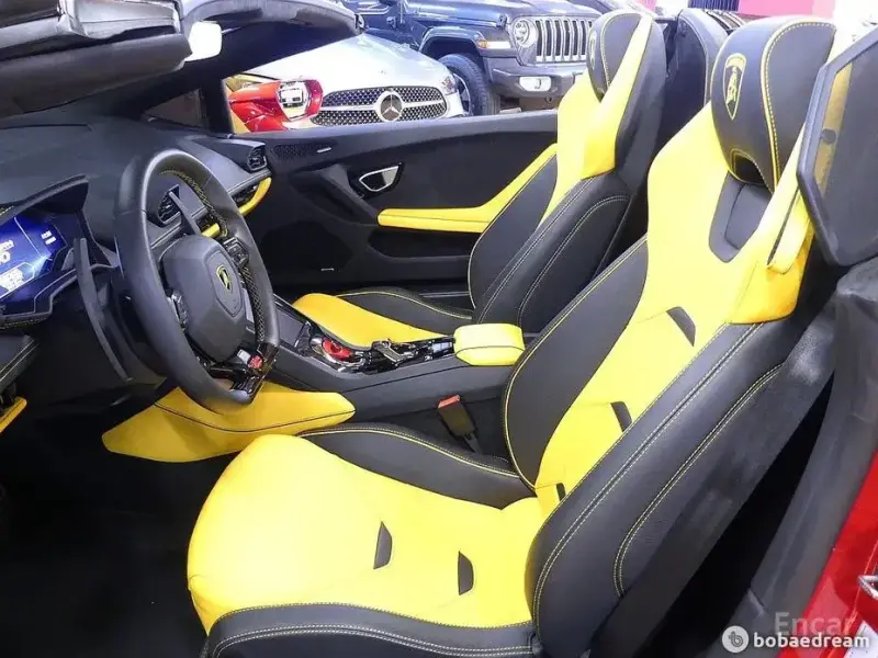 2023 Lamborghini Huracán с пробегом 9 400 км