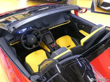 2023 Lamborghini Huracán с пробегом 9 400 км