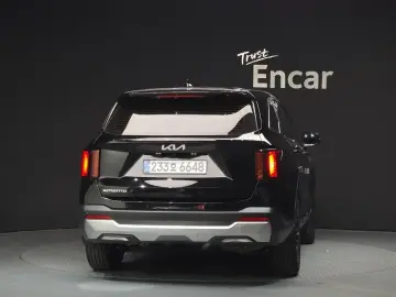 2024 Kia Sorento с пробегом 14 552 км