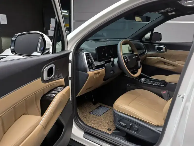 2026 Kia Sorento с пробегом 169 км